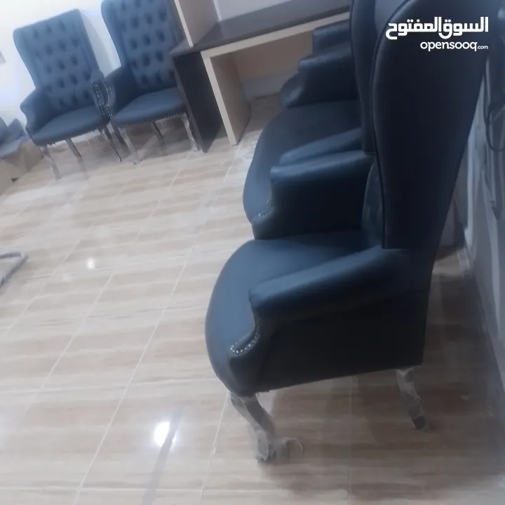 أطقم كنب مكتبي جلد أسود (مفردتين وثنائية)