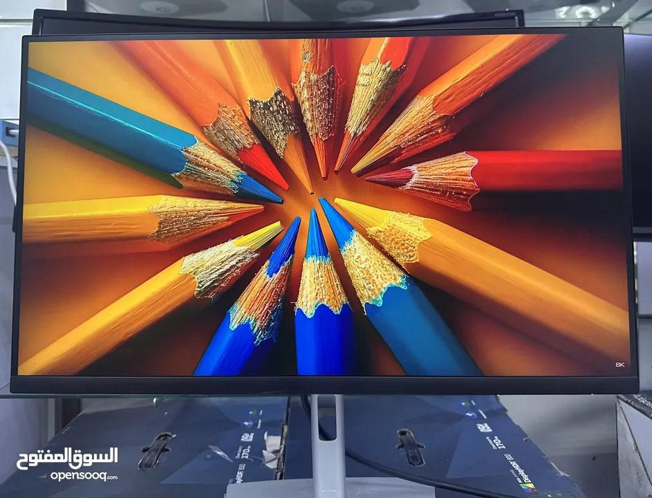 Dell P2723D 27" QHD (2560 x 1440) IPS, Anti-reflective, high-performance detail and clarity. VESA