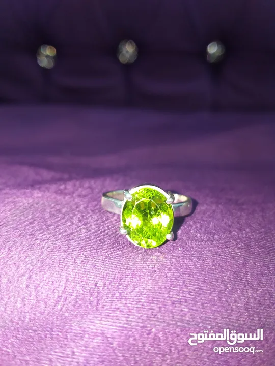 خاتم زبرجد أفغاني طبيعي صافي درجة أولى مع إثبات فحص natural peridot ring