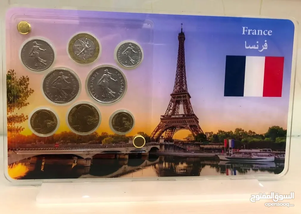 ستاندات منوعه عالميه يحتوي بالداخل على قطع معدنيه وفضيه انسر