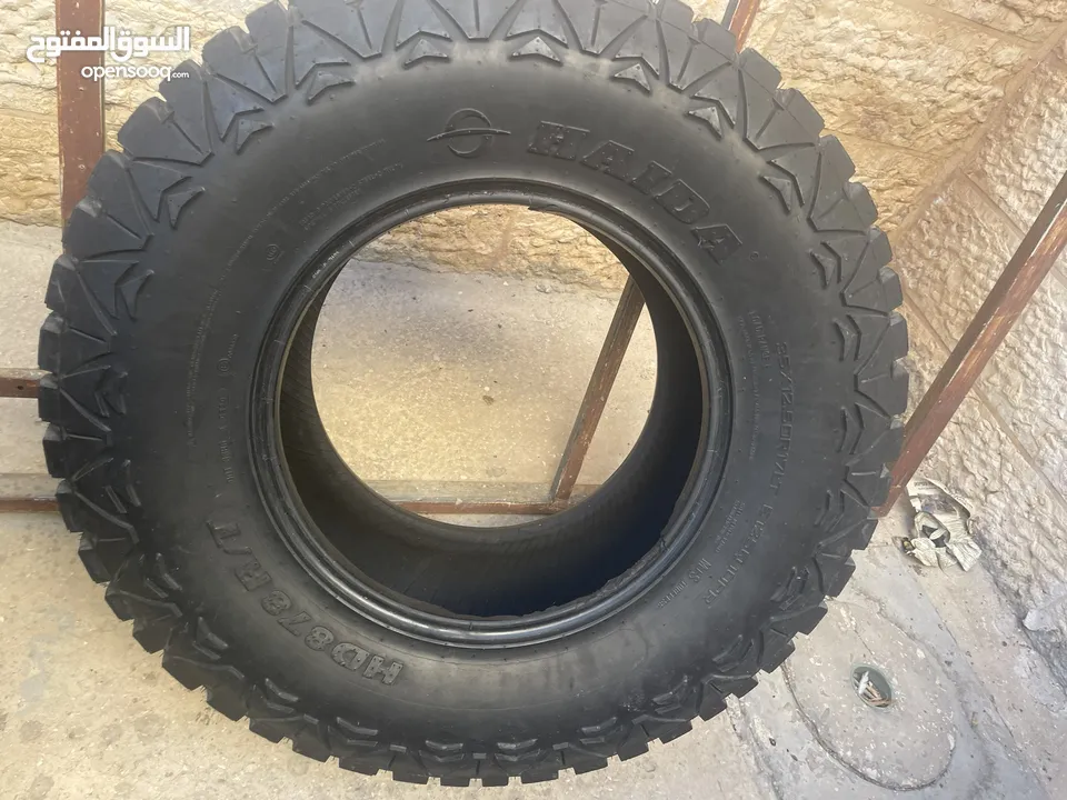 كوشوك مقاس 35علا 12.5 جميل جدا