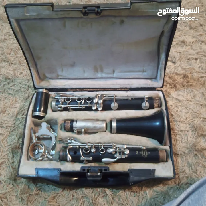 بوفيه Crampon & Cie Paris B12 Clarinet مع علبة بوفيه ألمانية (مستعمل وعلى فكره خشبيه  موش حديد)ساومو