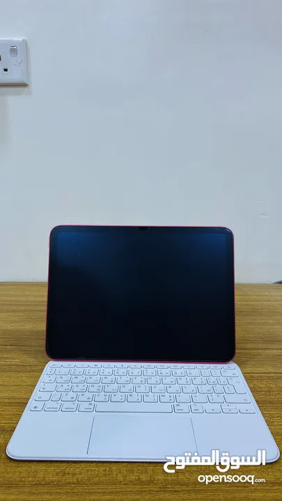 Ipad 10th  Generation + iPad 10 Magic Keyboard Folio (White)