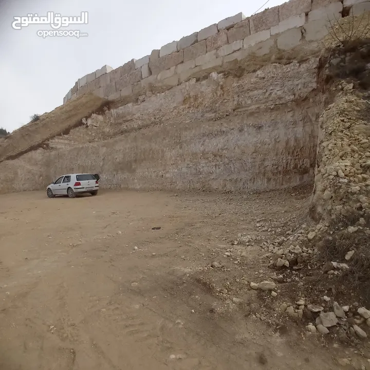 ارض جاهزة للبناء سعر لقطة فقط علكاش المنطقة ننقر