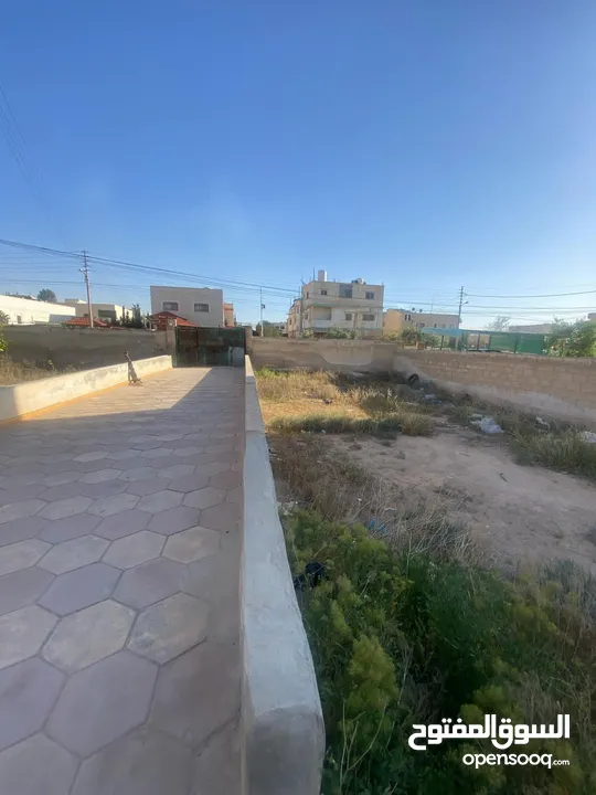 منزل عائلي طابقين الزرقاء