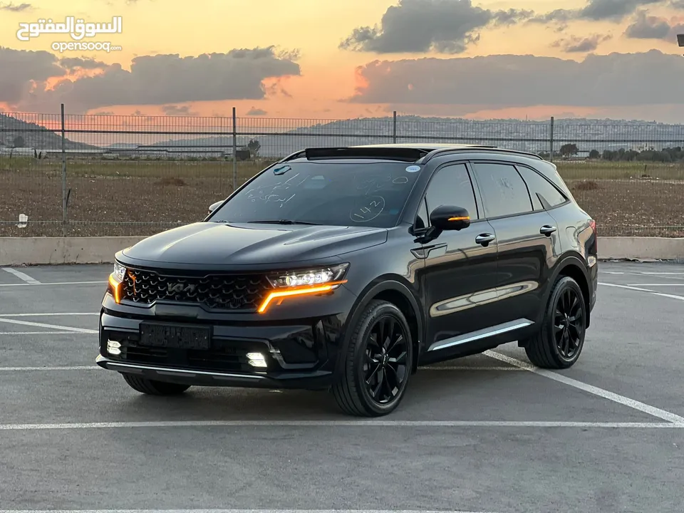 كايا سورينتو 2022/فل الفل  فتحة سقف بانوراما  2x4 ///240Hp بنزين + كهرباء  ( Haybrid) 1600cc
