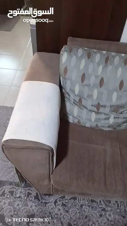 طقم كنب صالون 7 مقاعد  1 كنب ثلاثيه  1 كنب مزدوجه 2 كنب مفرده  استعمل متوسط