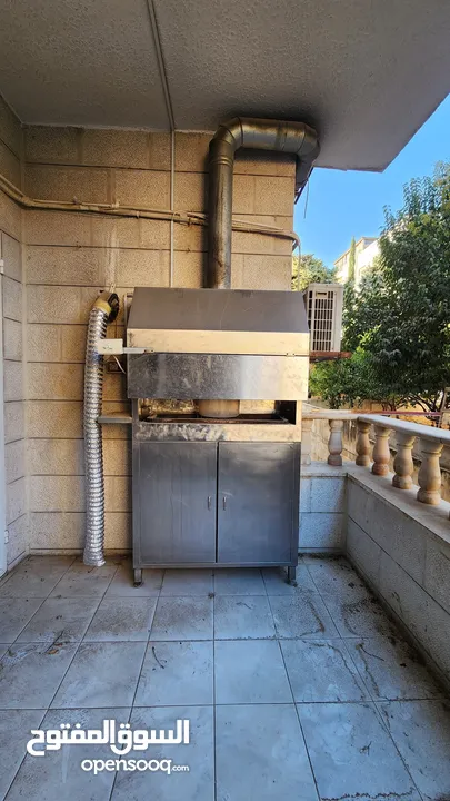 شقة للبيع بحالة ممتازة جداً مساحة كبيرة 4 غرف نوم ط1 في اجمل مناطق ضاحية الرشيد قرب شارع الجامعة