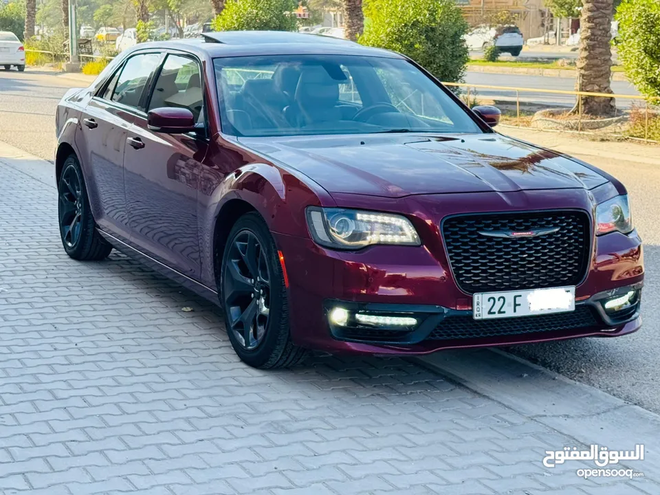 كرايسلر للبيع موديل 2021 s 300