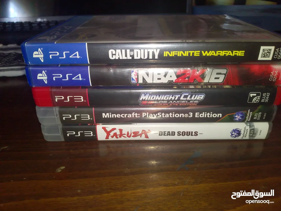 اقراص PS4/PS3 استعمال ايام قليلة جدا في حالة ممتازة جدا مثل الجديد بجودة جدا جدا ممتازة والعاب مميزة
