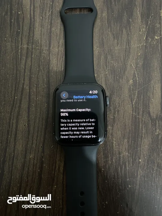 Apple watch se1 حالة ممتازة جداً قياس 44m سعر قابل