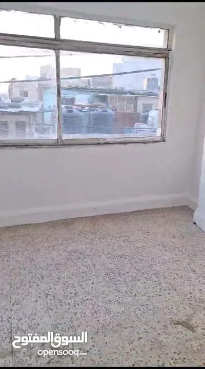بيت للإيجار