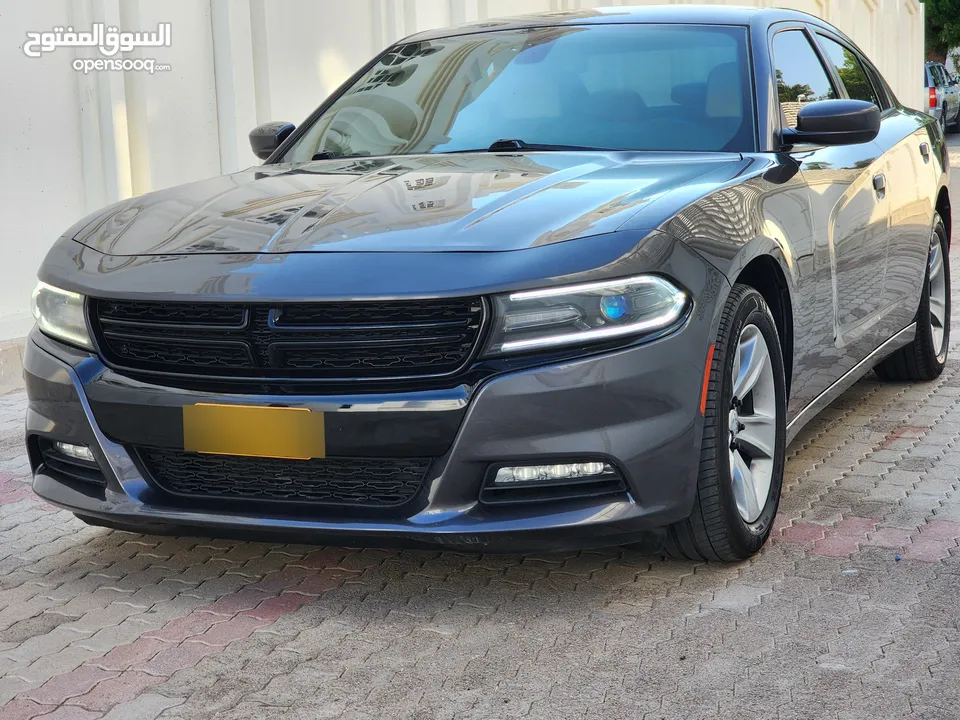 Charger sxt 2017  بحالة الوكتاة