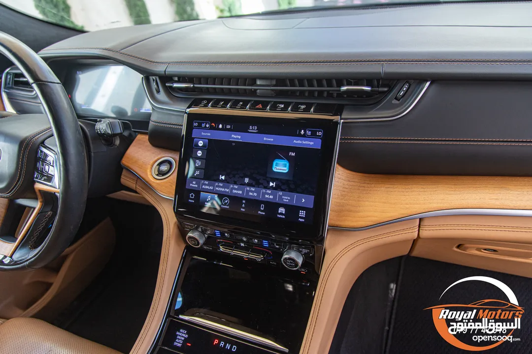 الان لدى رويال موتورز   Jeep Grand Cherokee L 2021 Summit