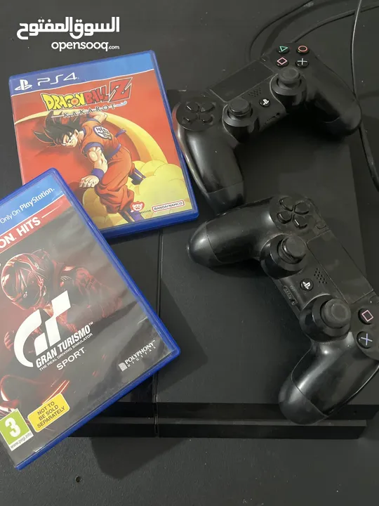 بليستيشن 4 شبه جديده ولا خرب ونضيفه فش فيها ولا مشكله مع أتين ودسكين  بقدرش أوصل