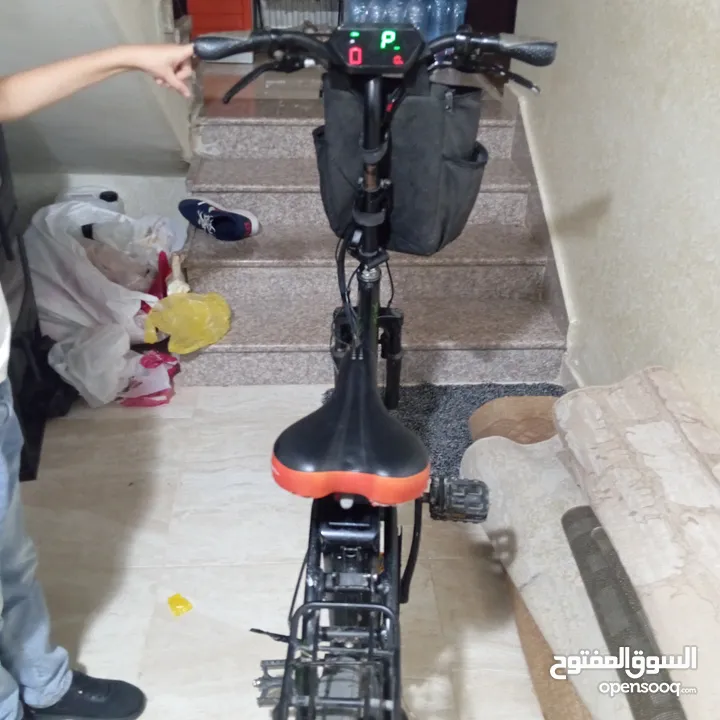 بسكليت كهرباء صاروخ مش بسكليت ما شاء الله طبعا
