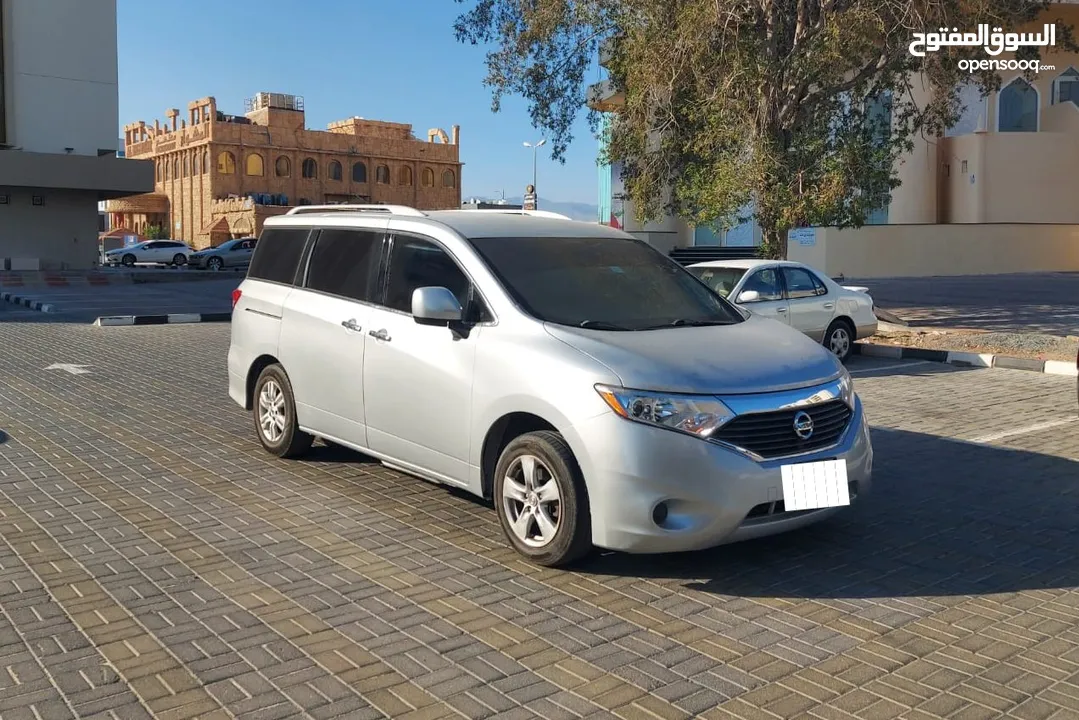 DHS 26000/= NISSAN QUEST 2017 - 7 SEATER - CLEAN نيسان كويست 7 راكب - مسرفس بالكامل - 2017