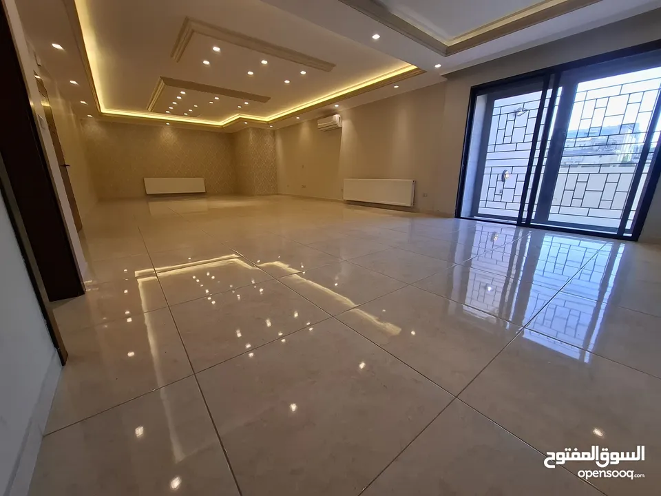 شقة شبه مفروشة للإيجار ( Property 43384 )-175083957