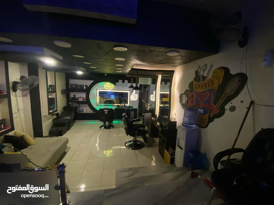 صالون رجالى للبيع