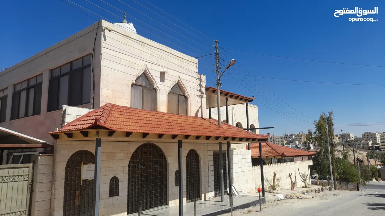 تعهدات العواوده  تركيب القرميد وصيانه العامه