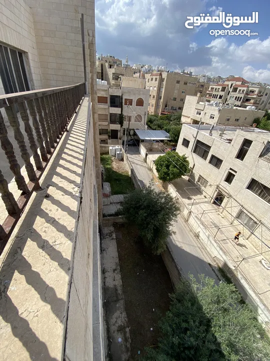 إسكان مميز  للبيع في قلب المدينه الرياضية بجانب مسجد زكي ابو عيد شارع ابن زريق