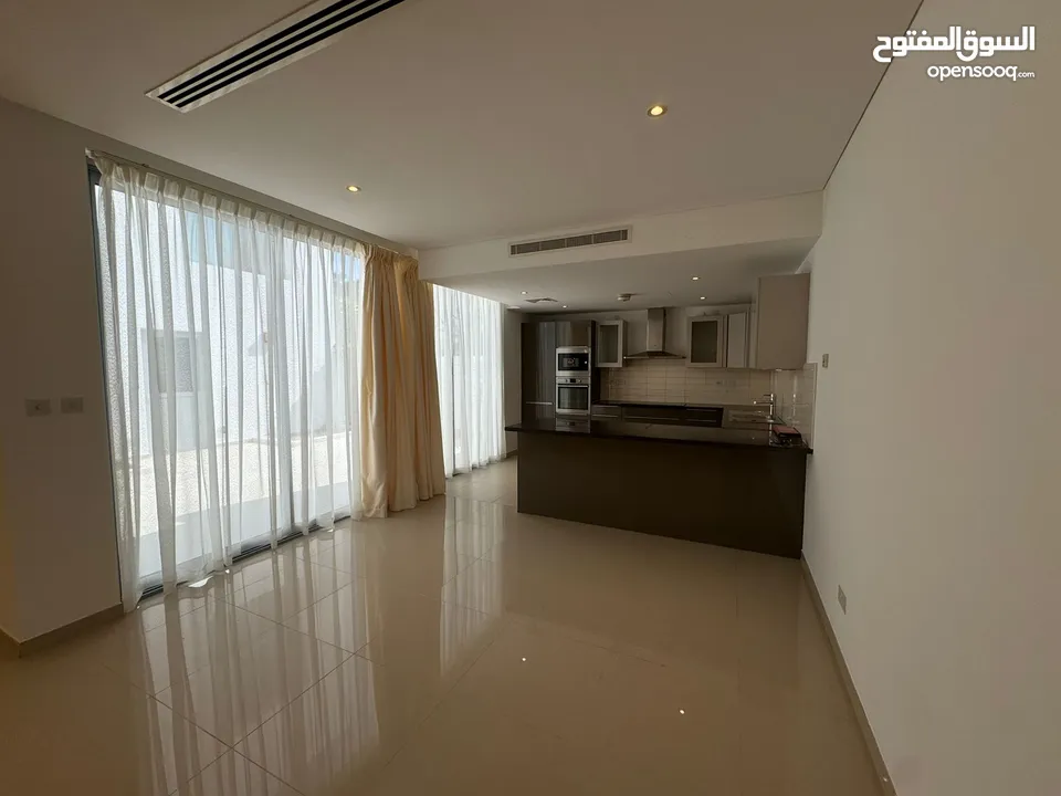 3 + 1 BR Stunning Villa in Al Mouj with Garden with Amenities Nearby