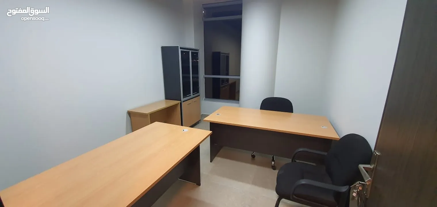 مكتب مفروش ايجار شهري مع رخصة مهن - دوار الوحة