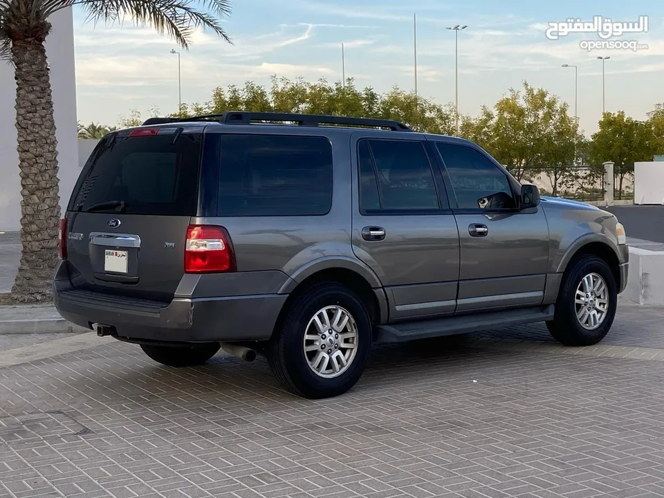 FORD EXPEDITION XLT