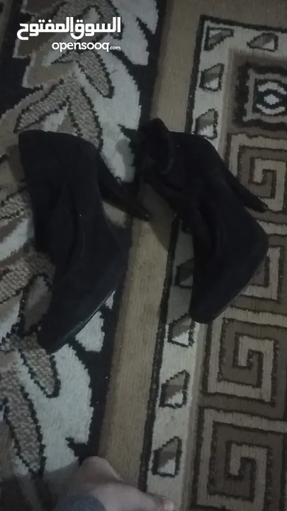 احذية كعب شبه جديداحذية كعب شبه جديداحذية كعب شبه جديد