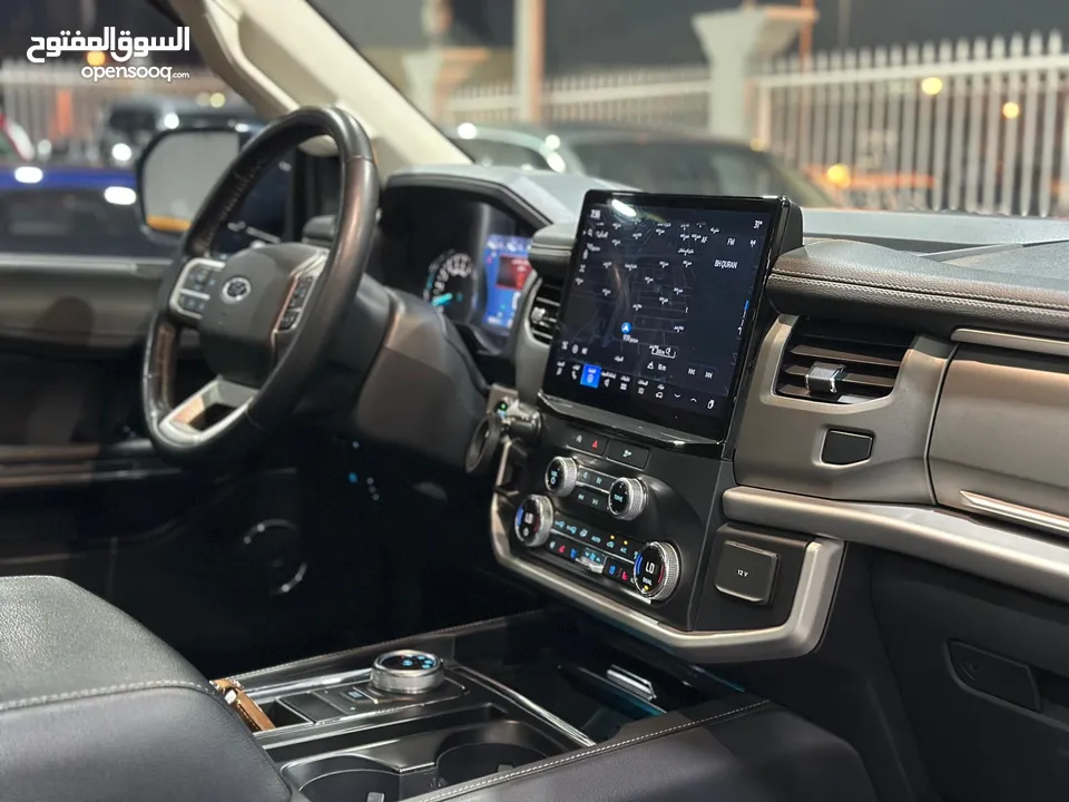 Ford Expedition XLT V6