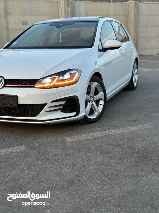 جولف GTI MK7.5 PERFORMANCE فل اضافااات ولا جرام بوية بحالة الوكالة عداد اصلي 47