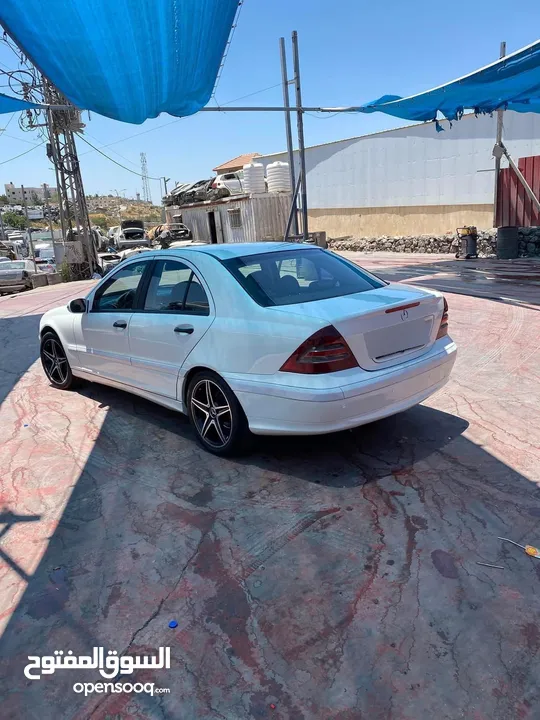 مرسيدس c200 2007