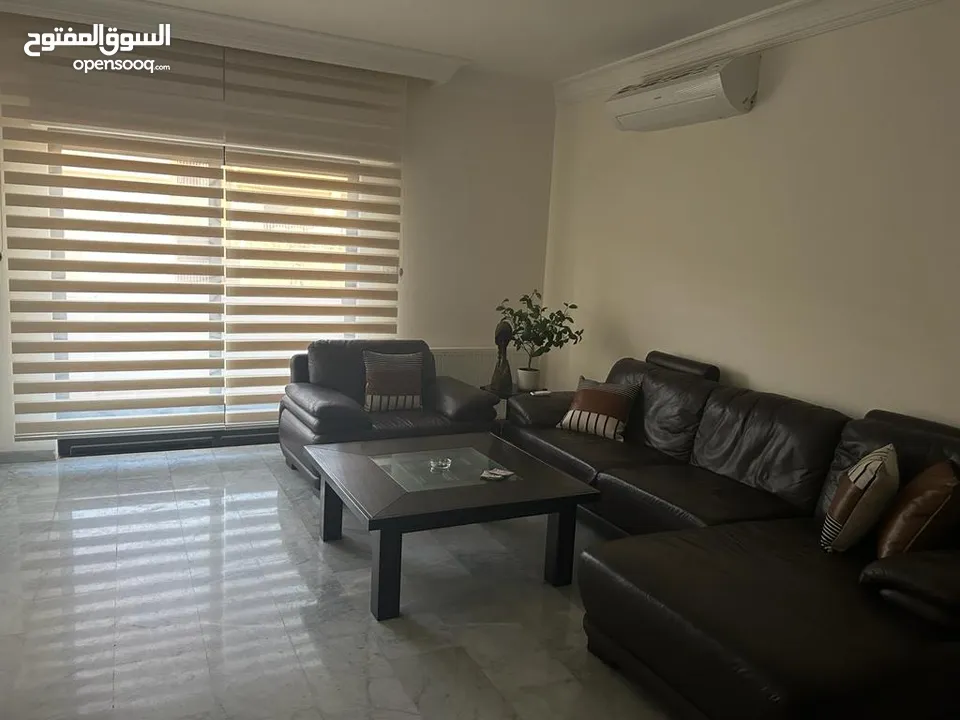 روف مفروش مع ترس بإطلالــــه بانوراما اعلان رقم (O1)