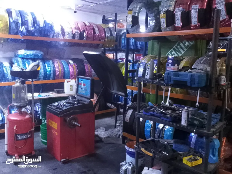 محل اطارات وزيوت وكھربا للبيع طريق اربد الحصن مقابل صالة شمس الاصيل قرب مطعم الطيارة حي الراهبات ...