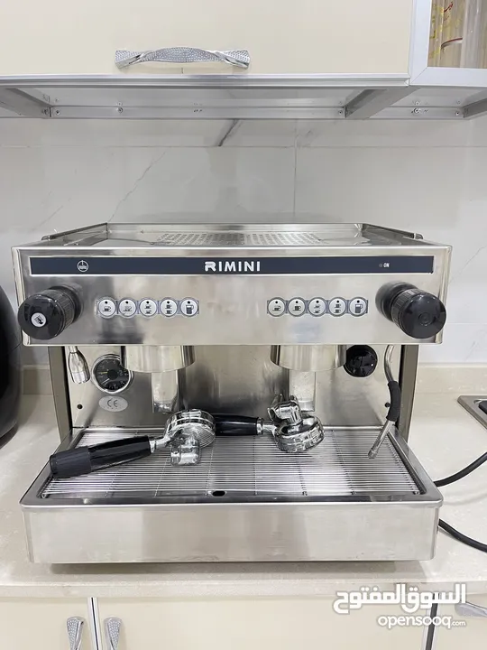مكينة قهوة إيطالية ماركة ريميني استخدام بسيط جروبين استخلاص ممتاز