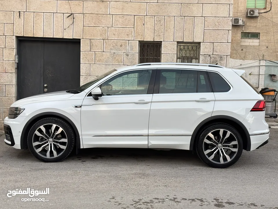 تيجوان آر لاين 2019 بانوراما دهان الشركة