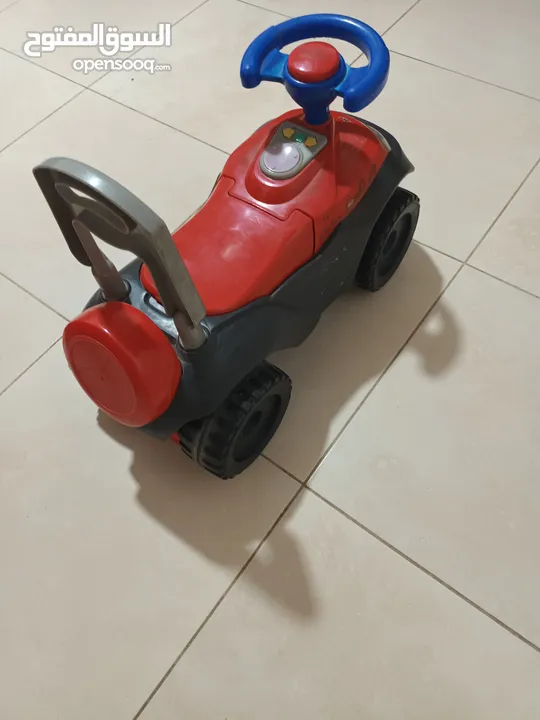 سيارة اطفال للبيع