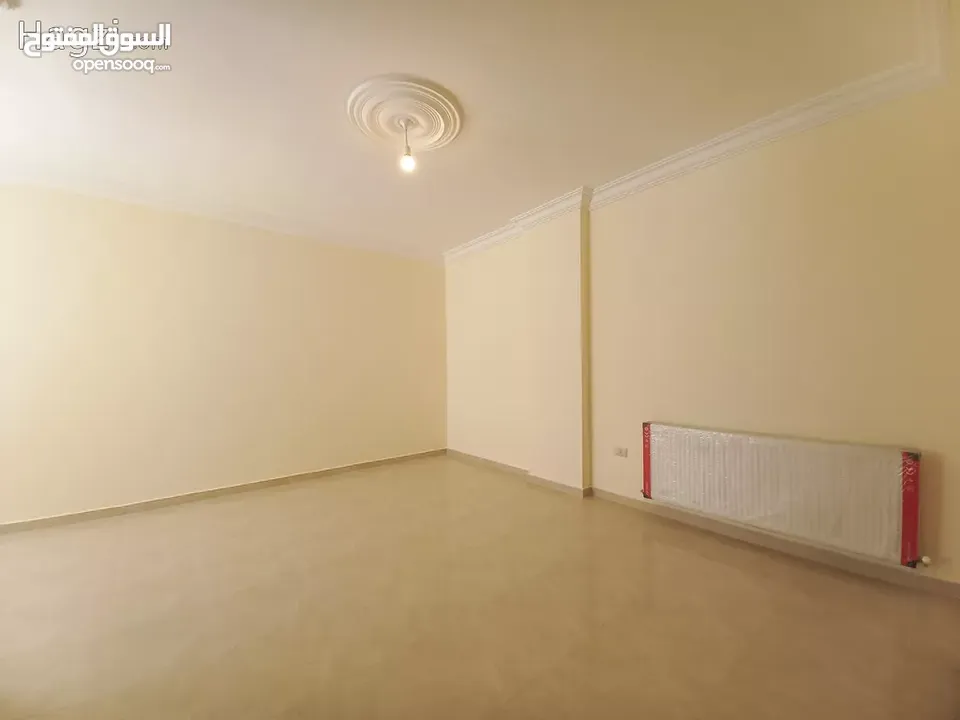 شقة غير مفروشة للايجار في عبدون  ( Property 33476 ) سنوي فقط