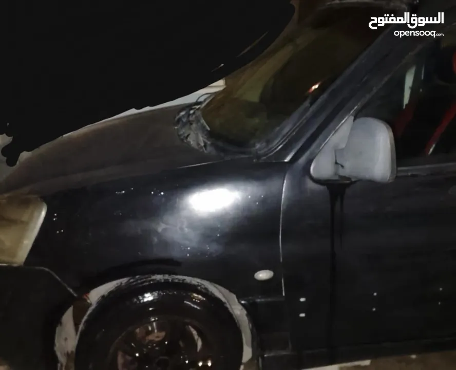 سياره فان برلنجو 2006 سوداء
