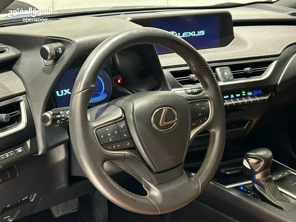 LEXUS UX200 model 2019 FOR SALE