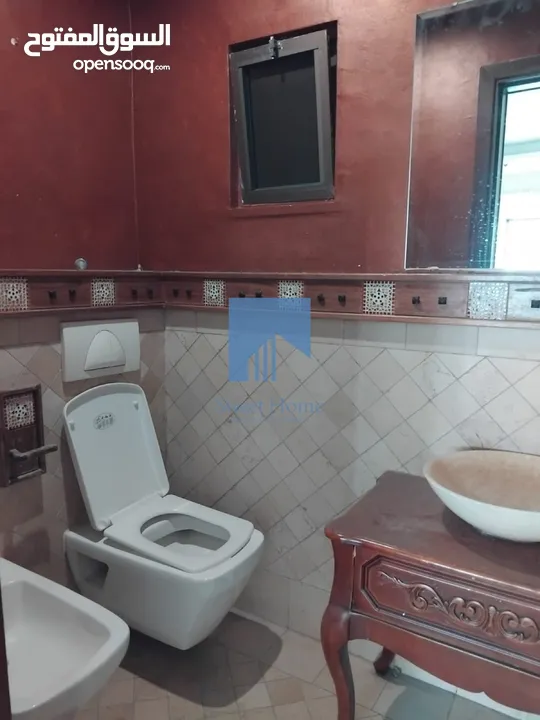 شقة طابقية فاخرة للبيع في الأمير راشد قرب مجمع الداود طابق ثالث مع روف دوبلكس 490م تشطيب سوبر ديلوكس