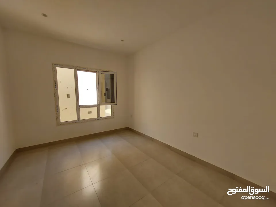 4 Bedrooms Villa for Sale in Seeb REF:934R