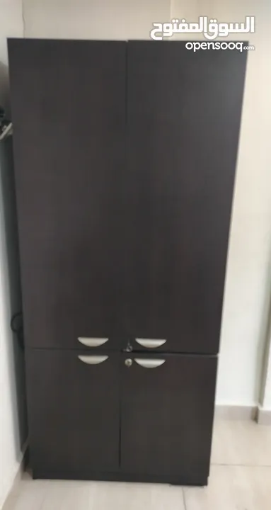 اثاث مكتبي للبيع
