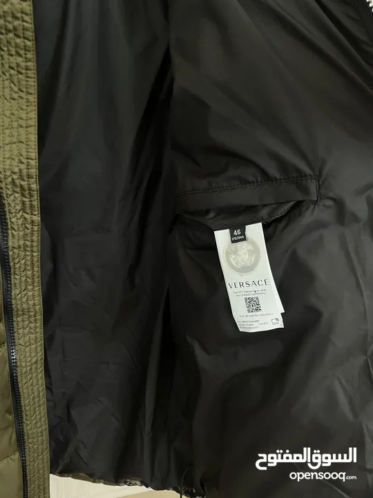 Versace winter jacket size IT46