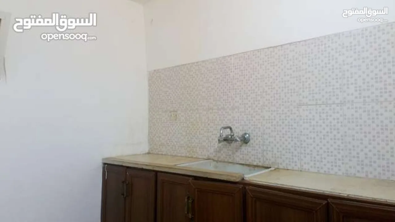 شقة طابق ارضي للإيجار