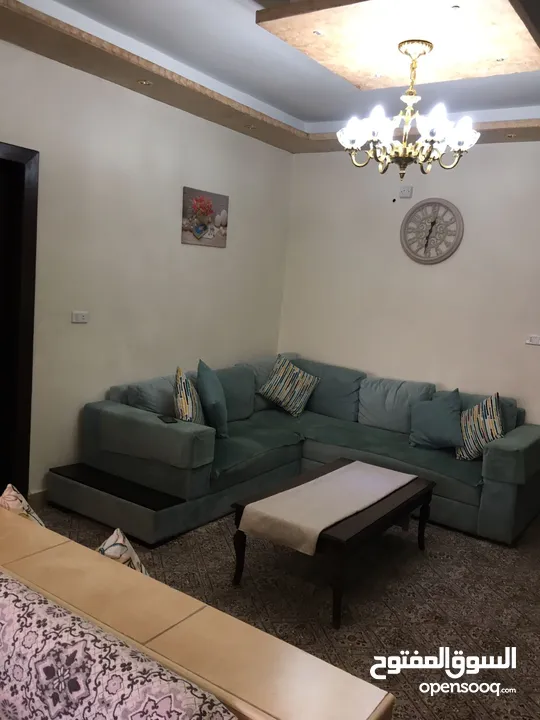 شقة طابق رابع مع روف للبيع في عرجان / الرقم المرجعي : 13192