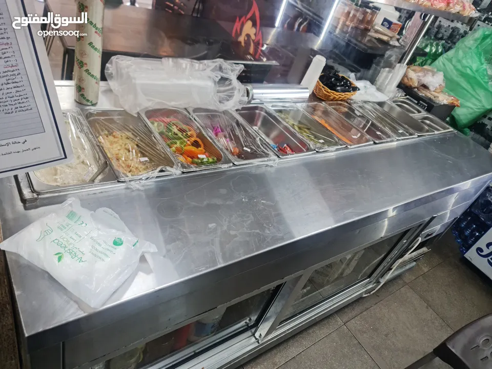 مطعم للبيع يعمل بشكل ممتاز جدا