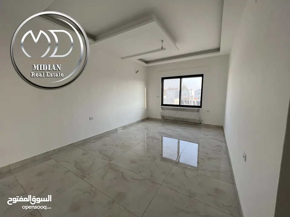 شقق ارضية و أخير مع روف جديدة للبيع ضاحية الامير راشد مساحات 175م  & 200م مع تراسات بسعر مميز جداً