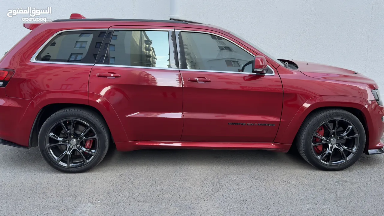 Well maintained Jeep Grand Cherokee SRT 2014 for sale with Modified Exhaust