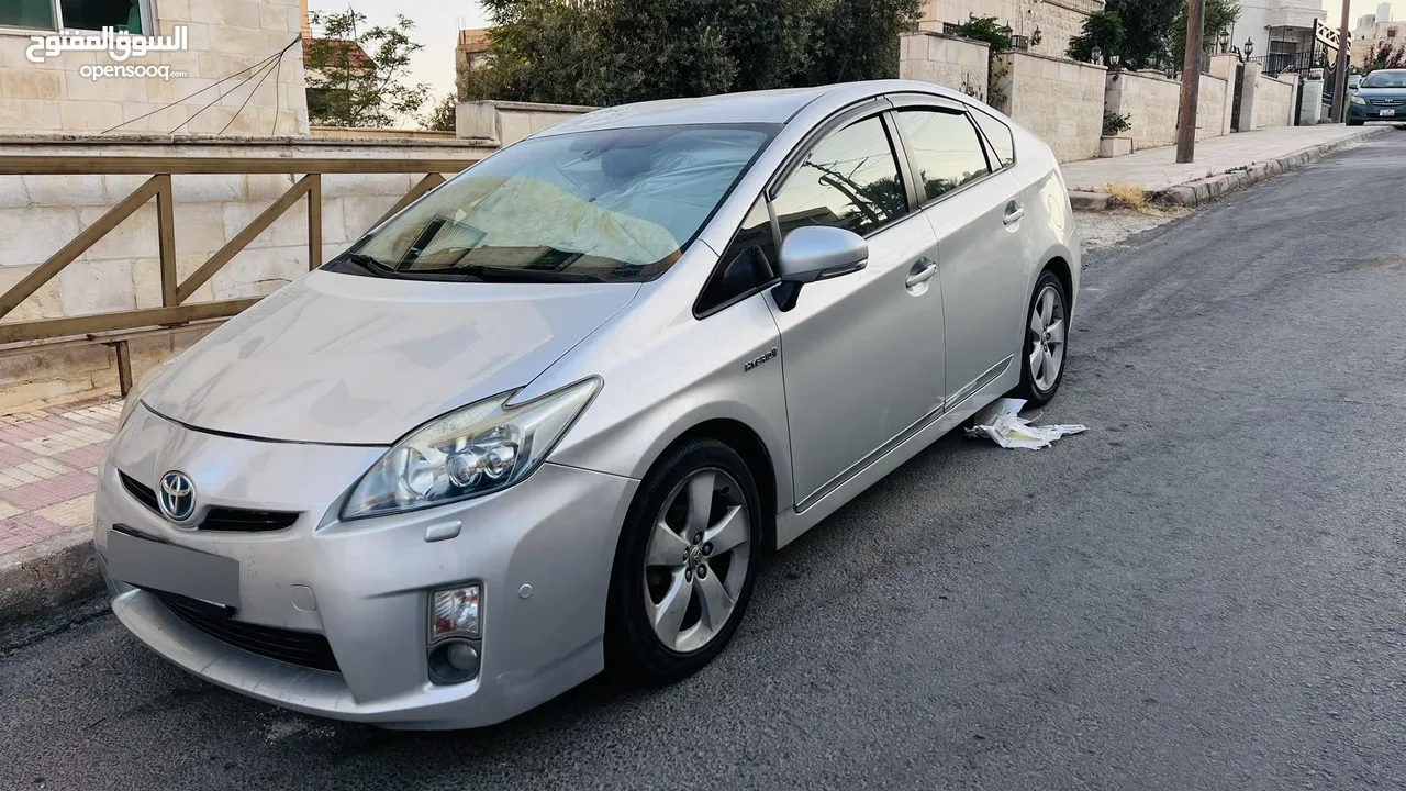 تويوتا بريوس اوروبي موديل 2010 بحال الوكالة للبيع كاش فقط